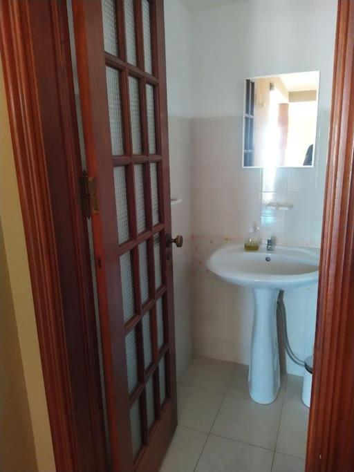 Vivenda Com Patio, No Coracao Do Mindelo Villa Buitenkant foto